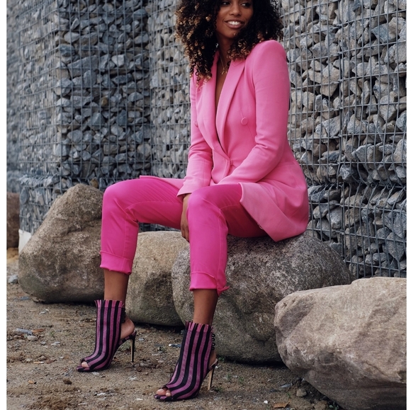 ZARA | Textured High Heels w/Lace Up - Picture 2 of 12